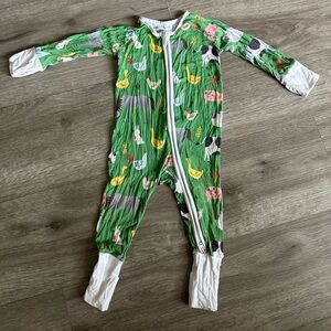 Little sleepies farm print zippie size 3-6 months